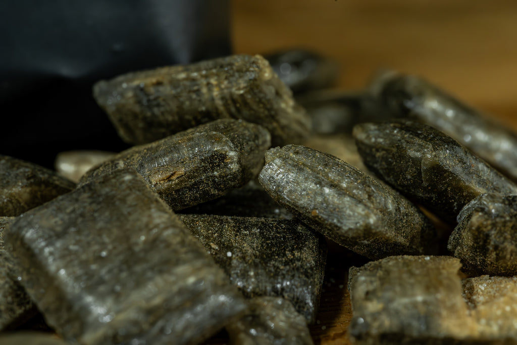 Kiuassuola Saunankävijän suolainen salmiakki 80g